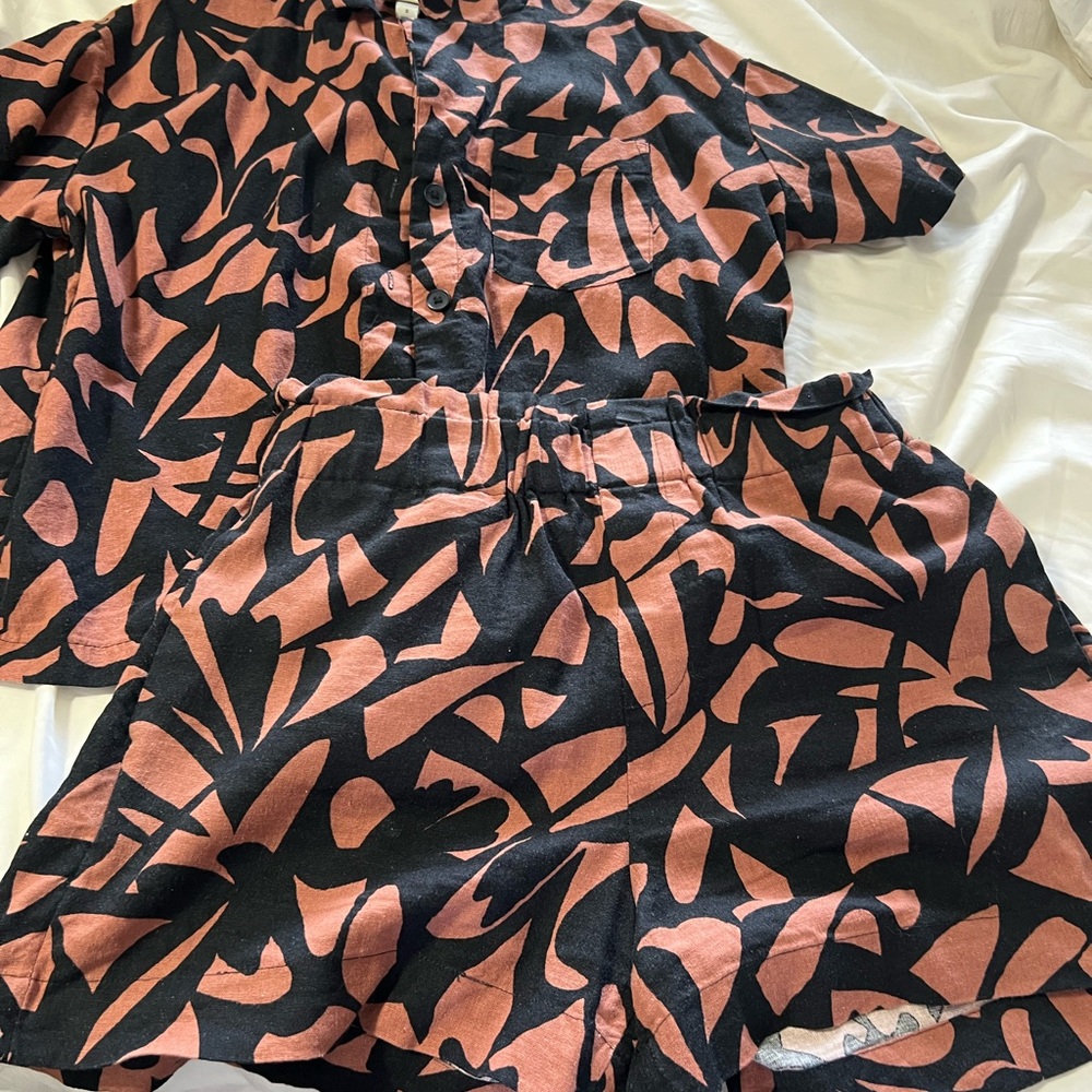 Black and Pink Leaf Print Shirt and Shorts Set